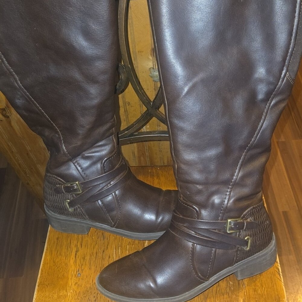 Wide calf boots